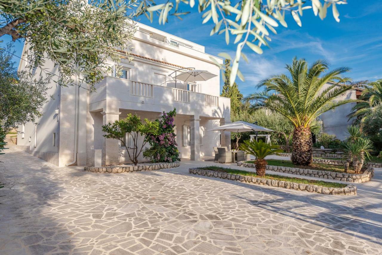 Villa Bella With Pool 诺瓦利娅 外观 照片