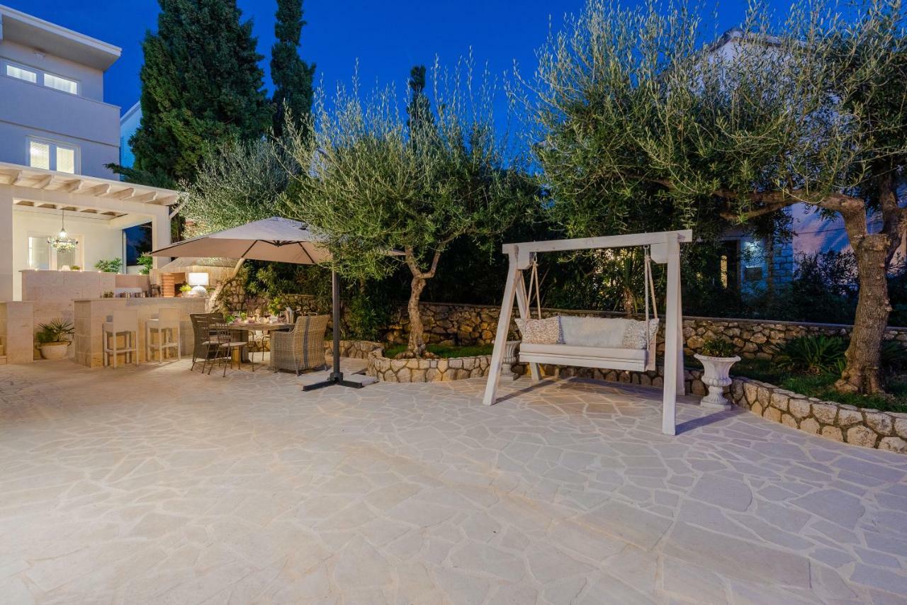 Villa Bella With Pool 诺瓦利娅 外观 照片